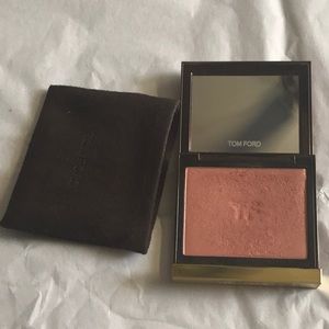 Tom Ford Blush in 02 Love Lust